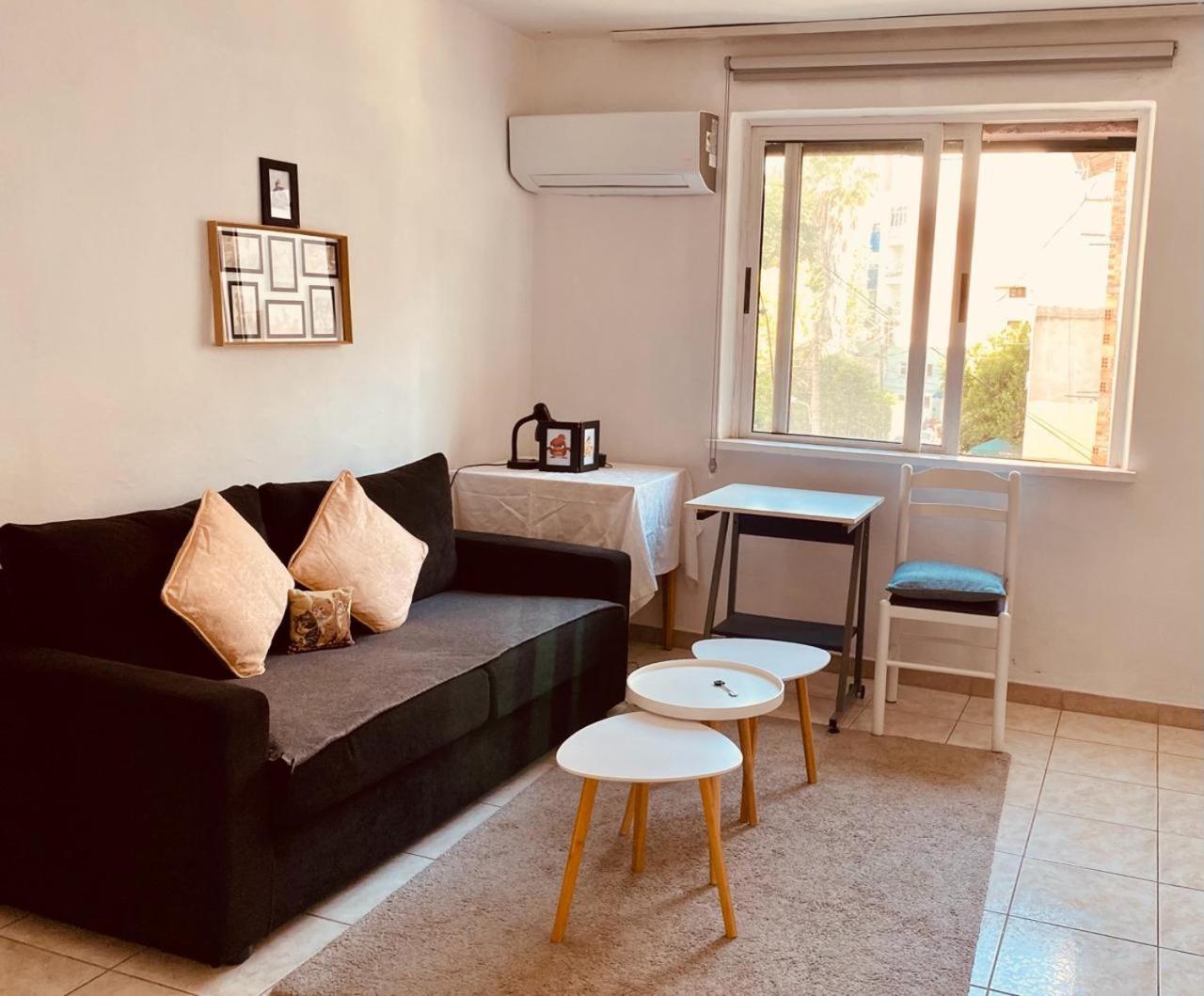 Apartment Tiranë Luaran gambar