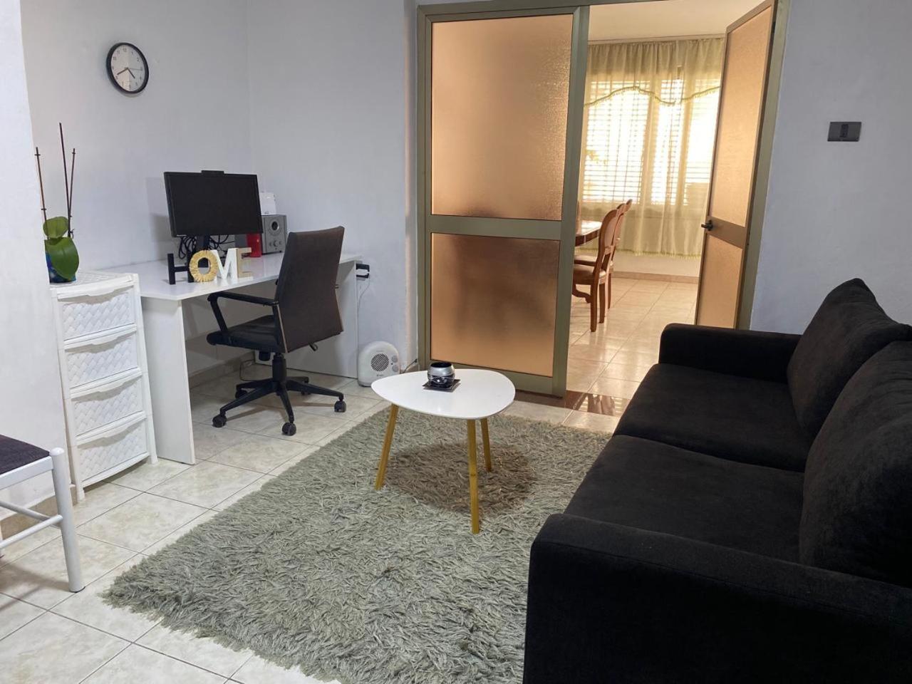 Apartment Tiranë Luaran gambar